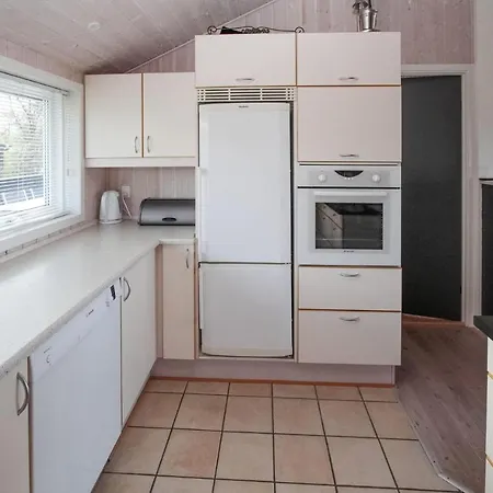 Awesome In Samso With Kitchen *