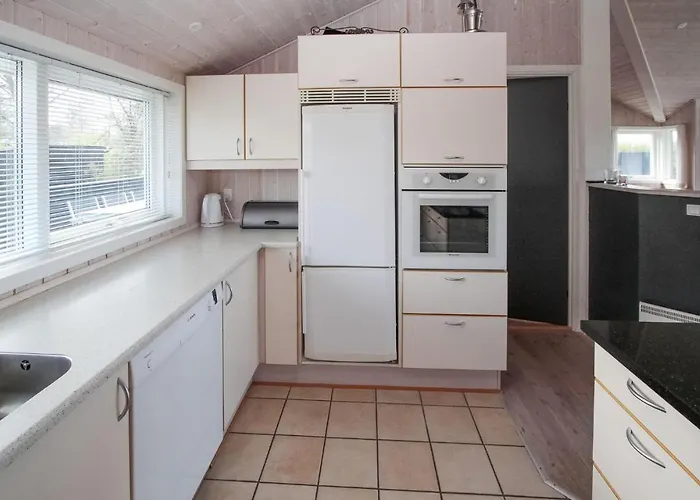 Awesome In Samso With Kitchen *